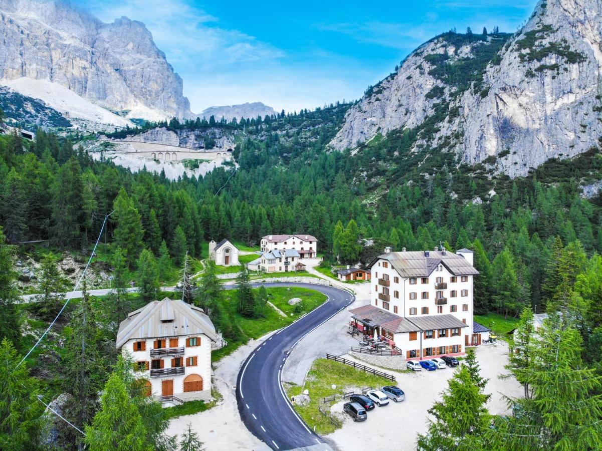 Hotel Al Sasso Di Stria Andraz Εξωτερικό φωτογραφία