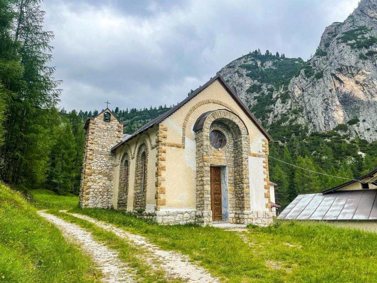 Hotel Al Sasso Di Stria Andraz Εξωτερικό φωτογραφία