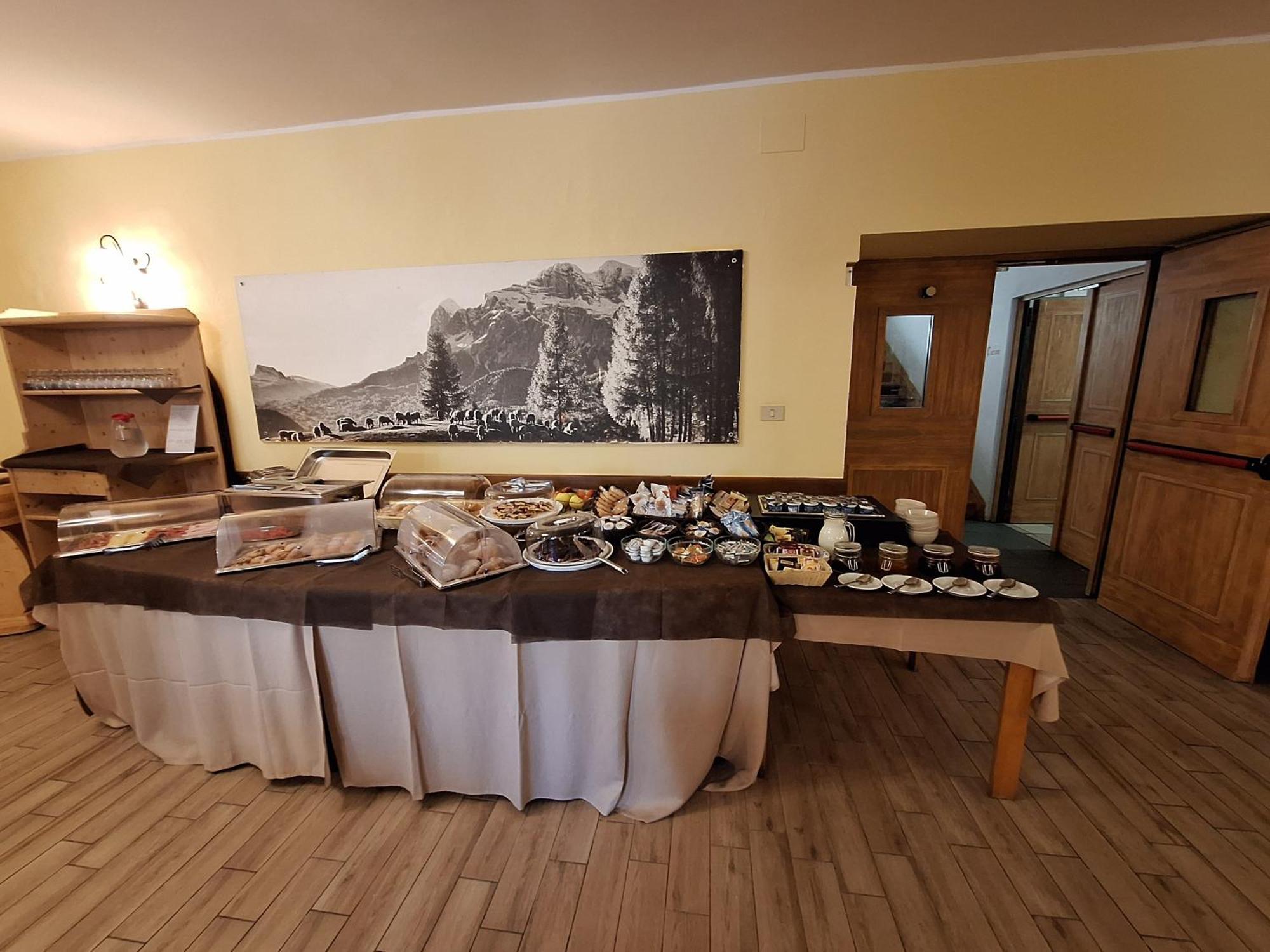 Hotel Al Sasso Di Stria Andraz Εξωτερικό φωτογραφία
